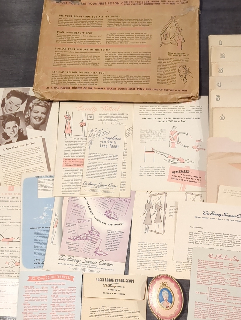Vintage 40s Richard Hudnut DuBarry 6 Week Beauty Course Ephemera + Powder Box